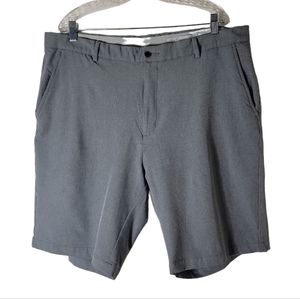 Greg Norman men's gray golf shorts size 40